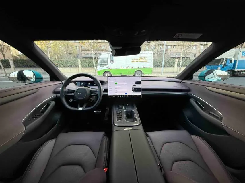 2024 MI SU7 BEV 101KWH,autocango,china used car exporter,china ev exporter,chinese used car exporter,chinese used ev exporter