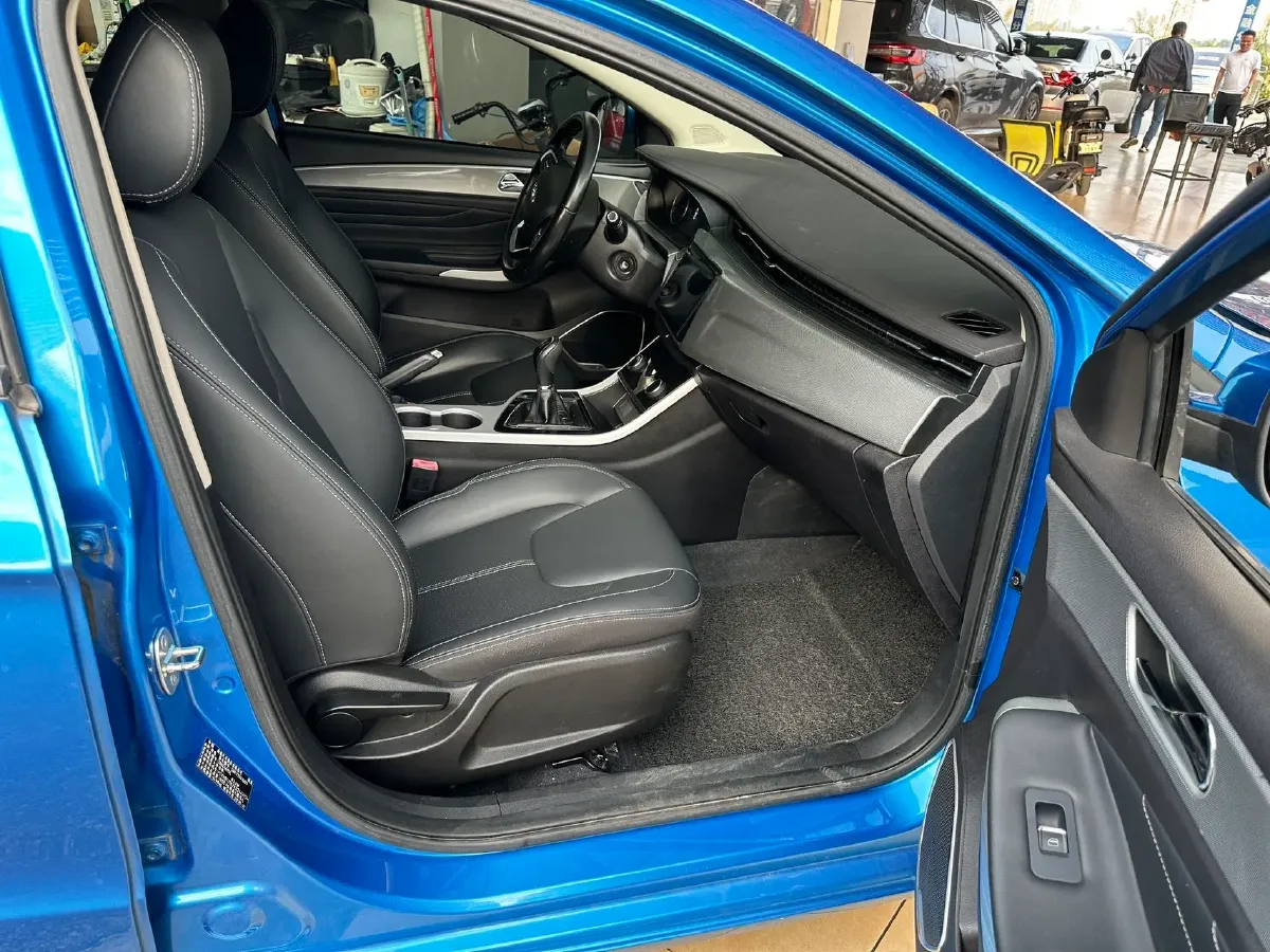 2019 Chery Arrizo 5 1.5L 116HP L4 5MT,autocango,china used car exporter,china ev exporter,chinese used car exporter,chinese used ev exporter