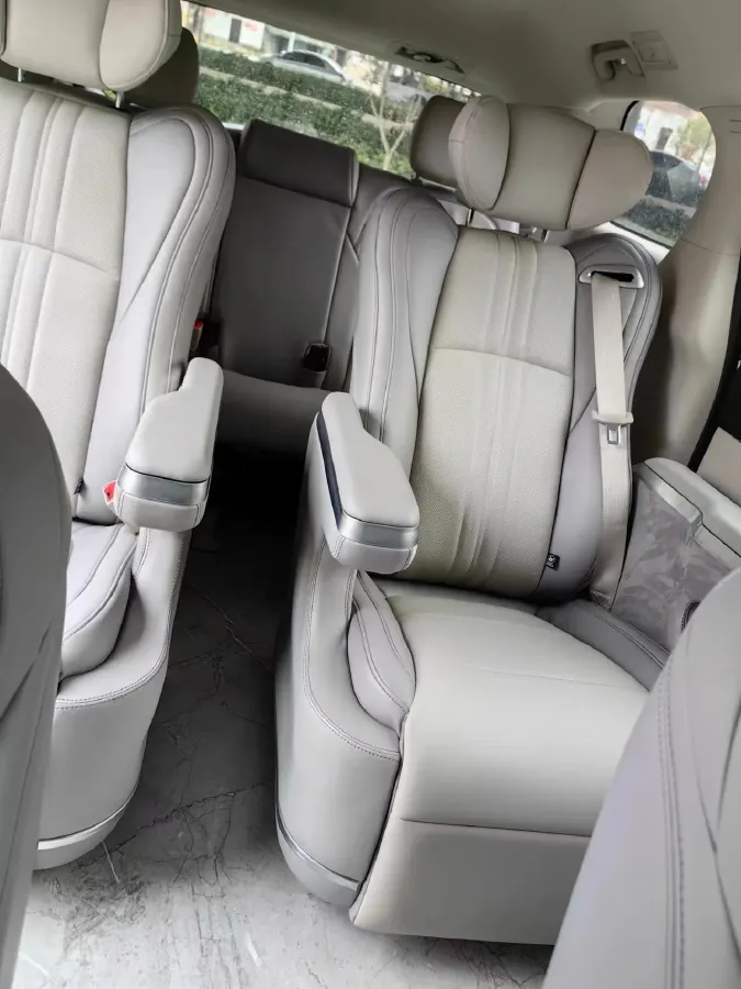 2023 Buick GL8 2.0T 237HP L4 9AT,autocango,china used car exporter,china ev exporter,chinese used car exporter,chinese used ev exporter