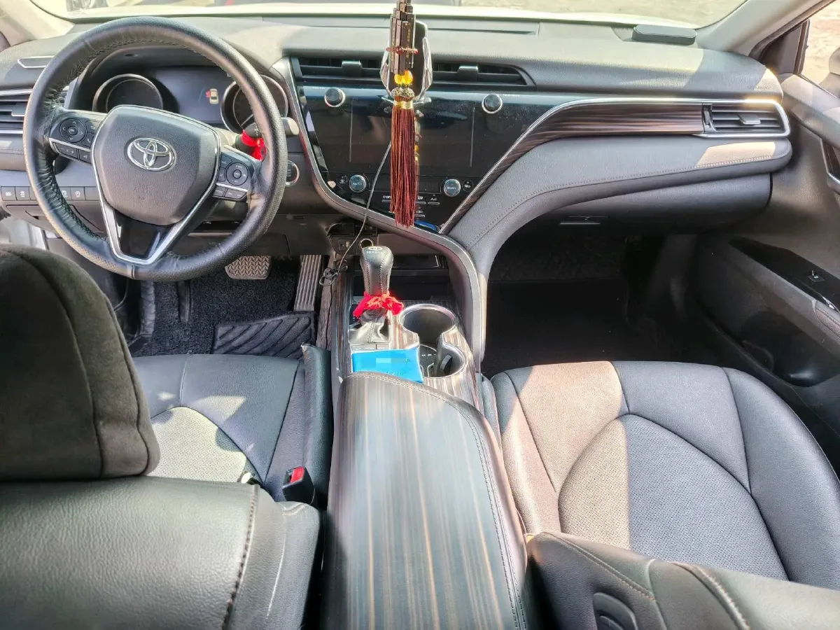 2019 Toyota Camry 2.5L 209HP L4 8AT,autocango,china used car exporter,china ev exporter,chinese used car exporter,chinese used ev exporter