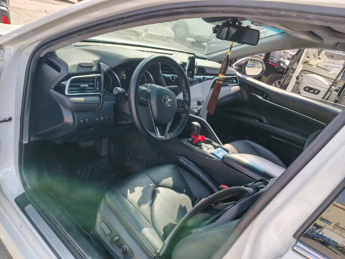 2019 Toyota Camry 2.5L 209HP L4 8AT,autocango,china used car exporter,china ev exporter,chinese used car exporter,chinese used ev exporter