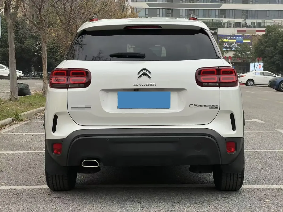 2017 Citroen C5 Aircross 1.6T 167HP L4 6AT,autocango,china used car exporter,china ev exporter,chinese used car exporter,chinese used ev exporter