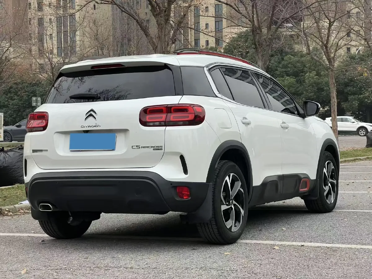 2017 Citroen C5 Aircross 1.6T 167HP L4 6AT,autocango,china used car exporter,china ev exporter,chinese used car exporter,chinese used ev exporter