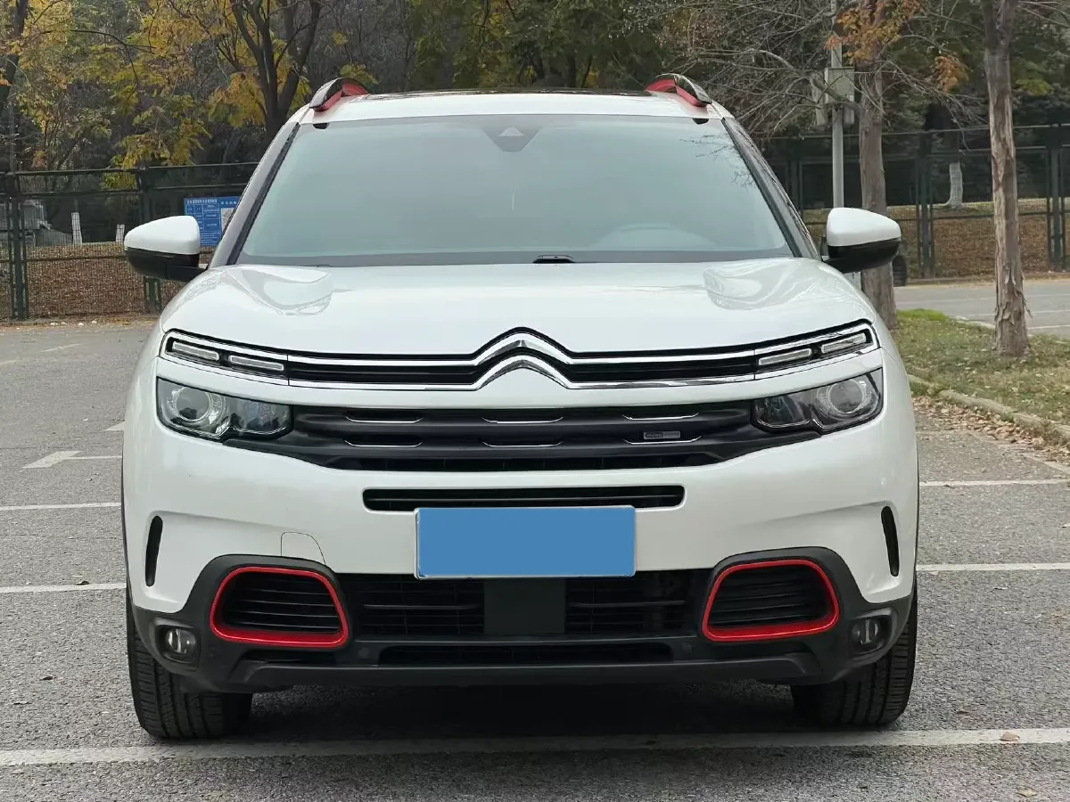 2017 Citroen C5 Aircross 1.6T 167HP L4 6AT,autocango,china used car exporter,china ev exporter,chinese used car exporter,chinese used ev exporter