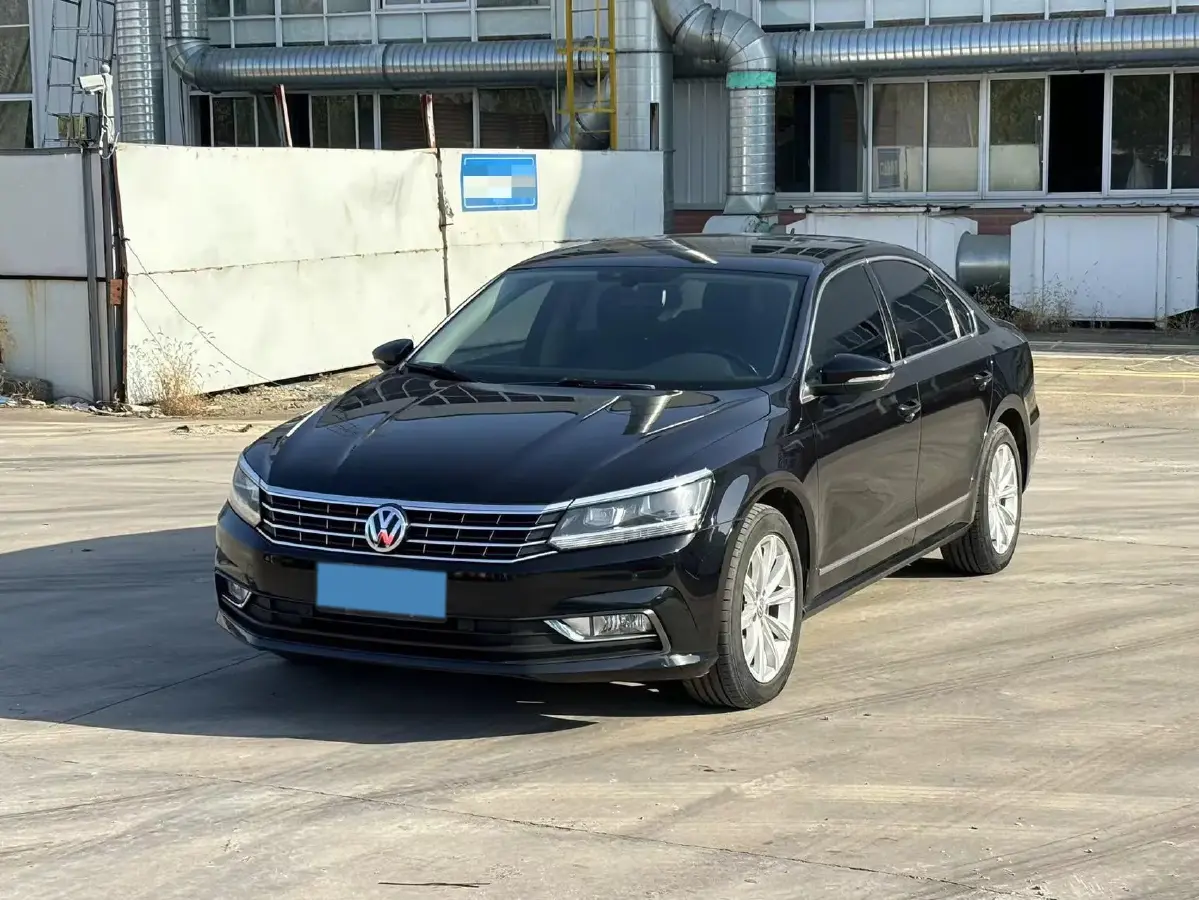2017 Volkswagen Passat 1.8T 180HP L4 7DCT