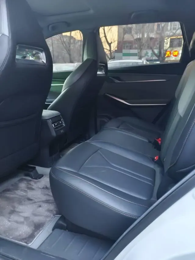 2022 ChangAn CS75 Plus 1.5T 178HP L4 6AT,autocango,china used car exporter,china ev exporter,chinese used car exporter,chinese used ev exporter