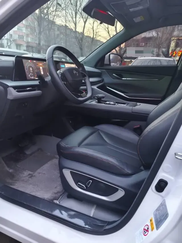 2022 ChangAn CS75 Plus 1.5T 178HP L4 6AT,autocango,china used car exporter,china ev exporter,chinese used car exporter,chinese used ev exporter