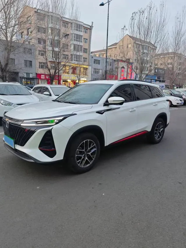2022 ChangAn CS75 Plus 1.5T 178HP L4 6AT,autocango,china used car exporter,china ev exporter,chinese used car exporter,chinese used ev exporter