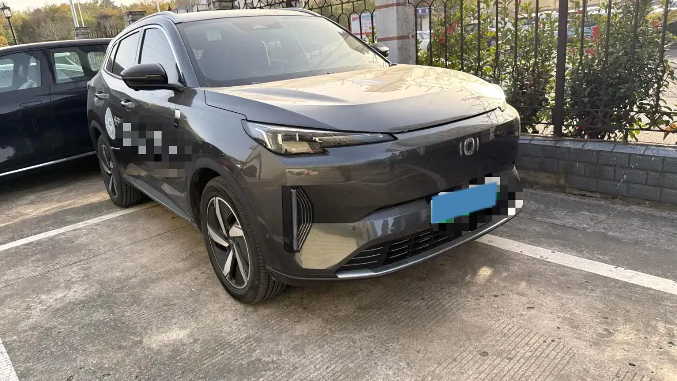 2023 Venucia VX6 BEV 62KWH,autocango,china used car exporter,china ev exporter,chinese used car exporter,chinese used ev exporter
