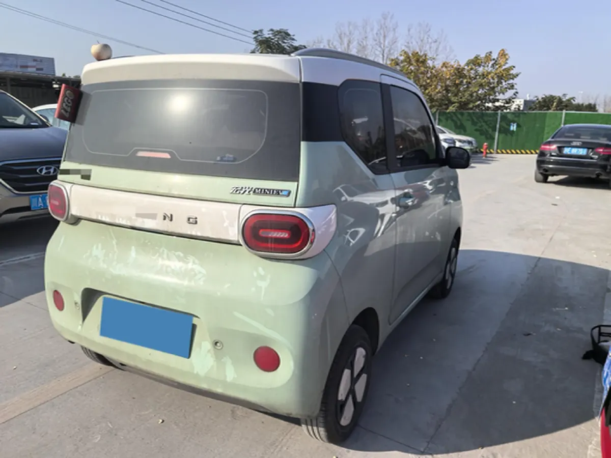 2024 WuLing HongGuang MINI EV BEV 17.3KWH,autocango,china used car exporter,china ev exporter,chinese used car exporter,chinese used ev exporter