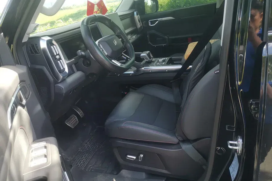 2023 Jetour Traveller 2.0T 254HP L4 7DCT,autocango,china used car exporter,china ev exporter,chinese used car exporter,chinese used ev exporter