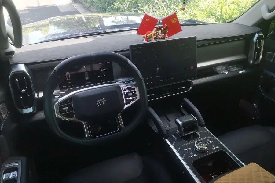 2023 Jetour Traveller 2.0T 254HP L4 7DCT,autocango,china used car exporter,china ev exporter,chinese used car exporter,chinese used ev exporter