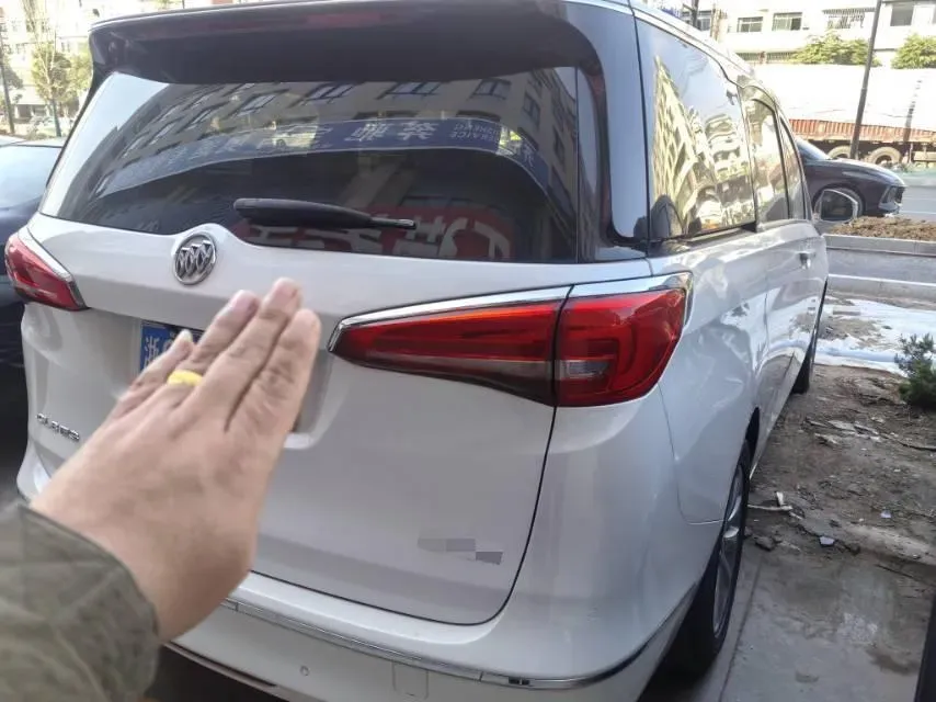 2018 Buick GL8 2.0T 260HP L4 6AT,autocango,china used car exporter,china ev exporter,chinese used car exporter,chinese used ev exporter