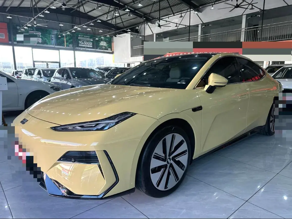 2024 Geely Galaxy E8 BEV 76KWH