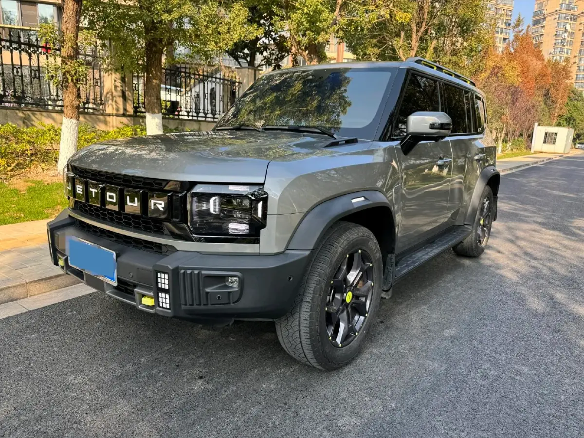 2023 Jetour Traveller 2.0T 254HP L4 7DCT