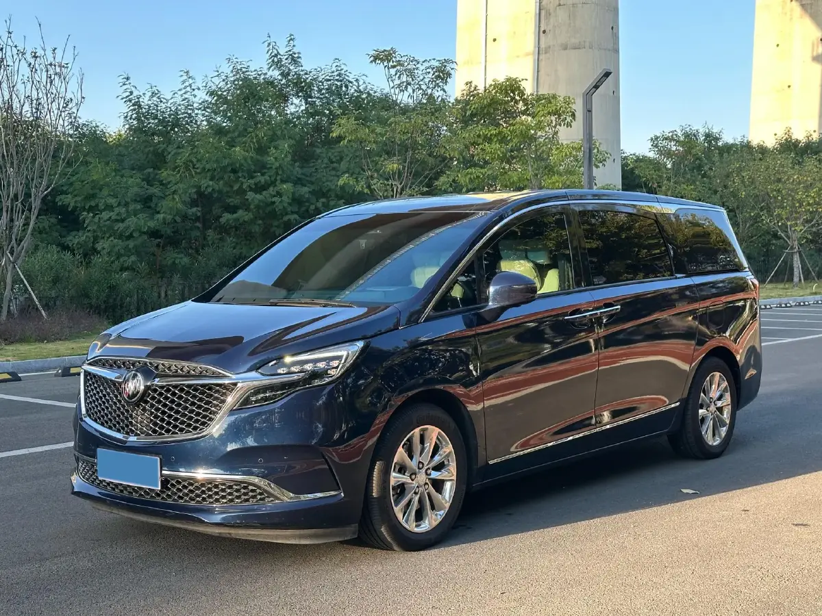 2020 Buick GL8 2.0T 237HP L4 9AT 2020 Buick GL8 2.0T 237HP L4 9AT