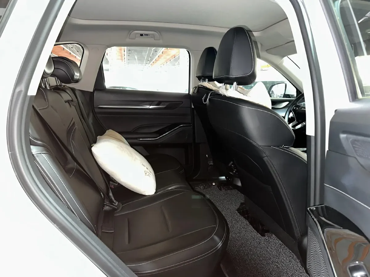 2021 Haval H6 1.5T 169HP L4 7DCT,autocango,china used car exporter,china ev exporter,chinese used car exporter,chinese used ev exporter