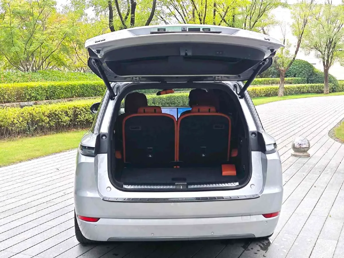 2024 Li L9 Range Extended 154HP REEV 52.3KWH,autocango,china used car exporter,china ev exporter,chinese used car exporter,chinese used ev exporter