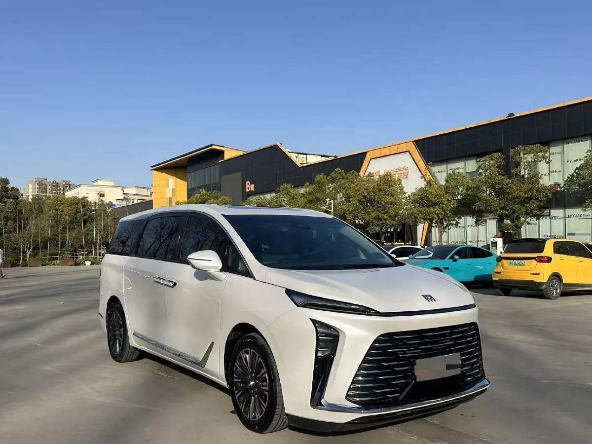 2025 Buick GL8 2.0T 237HP L4 9AT,autocango,china used car exporter,china ev exporter,chinese used car exporter,chinese used ev exporter