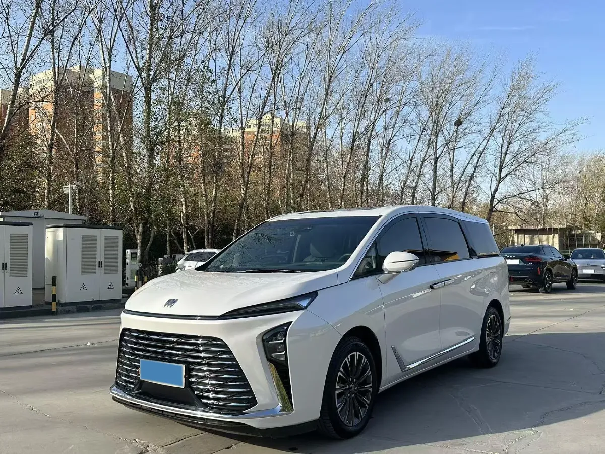 2025 Buick GL8 2.0T 237HP L4 9AT,autocango,china used car exporter,china ev exporter,chinese used car exporter,chinese used ev exporter