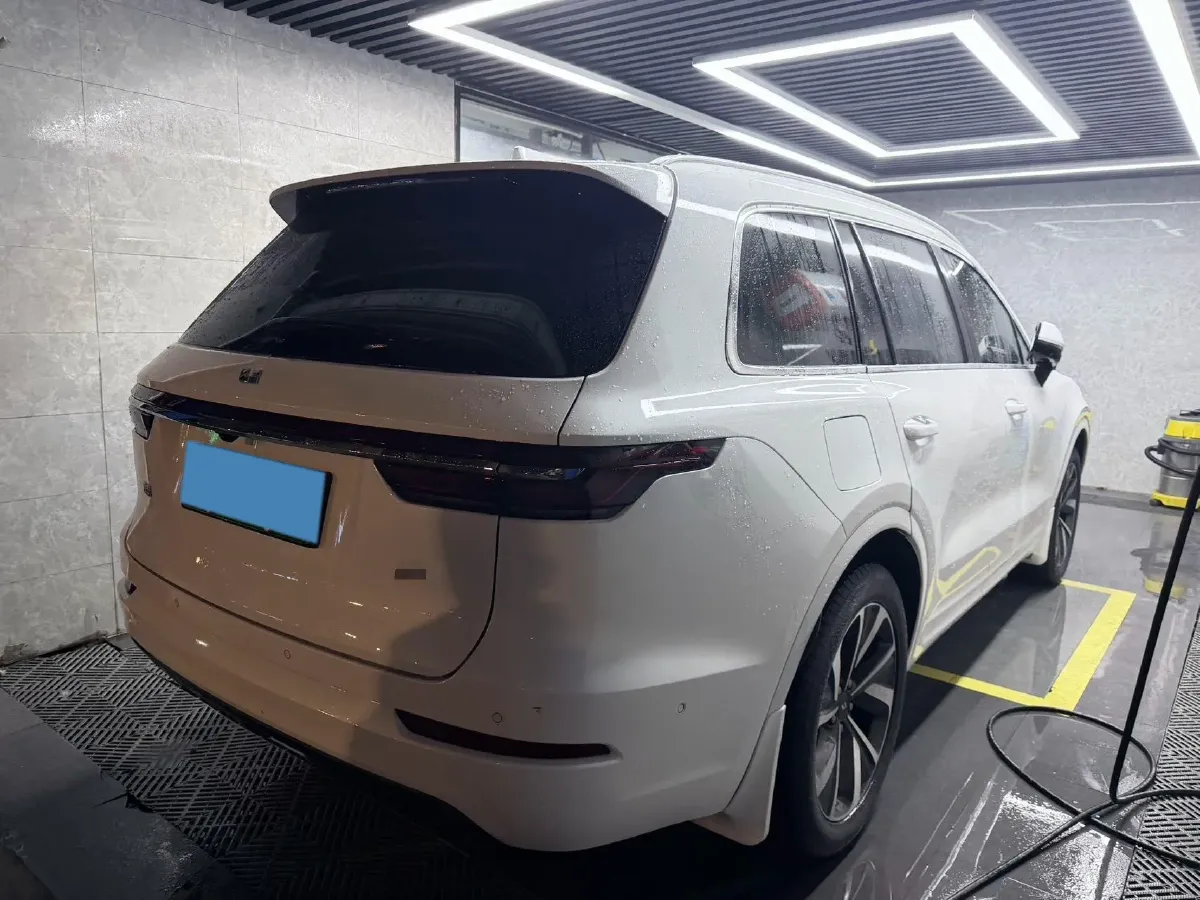 2021 Li ONE Range Extended 131HP REEV 40.5KWH,autocango,china used car exporter,china ev exporter,chinese used car exporter,chinese used ev exporter