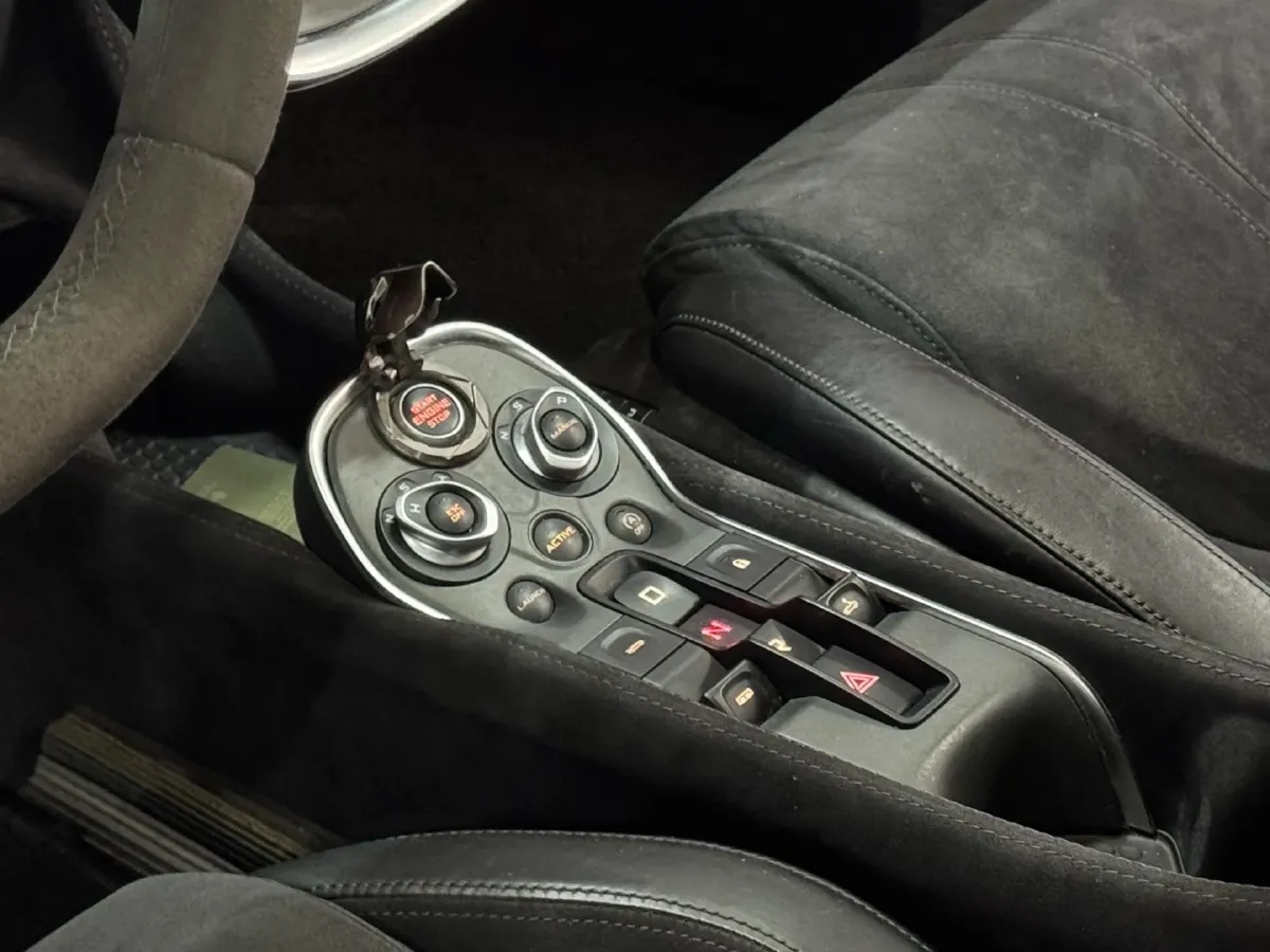 2019 McLaren 600LT 3.8T 600HP V8 7DCT,autocango,china used car exporter,china ev exporter,chinese used car exporter,chinese used ev exporter