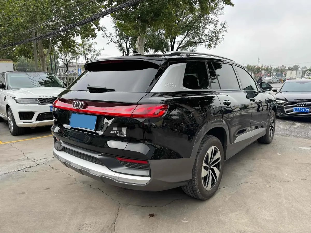 2024 Audi Q6 2.0T 231HP L4 7DCT,autocango,china used car exporter,china ev exporter,chinese used car exporter,chinese used ev exporter