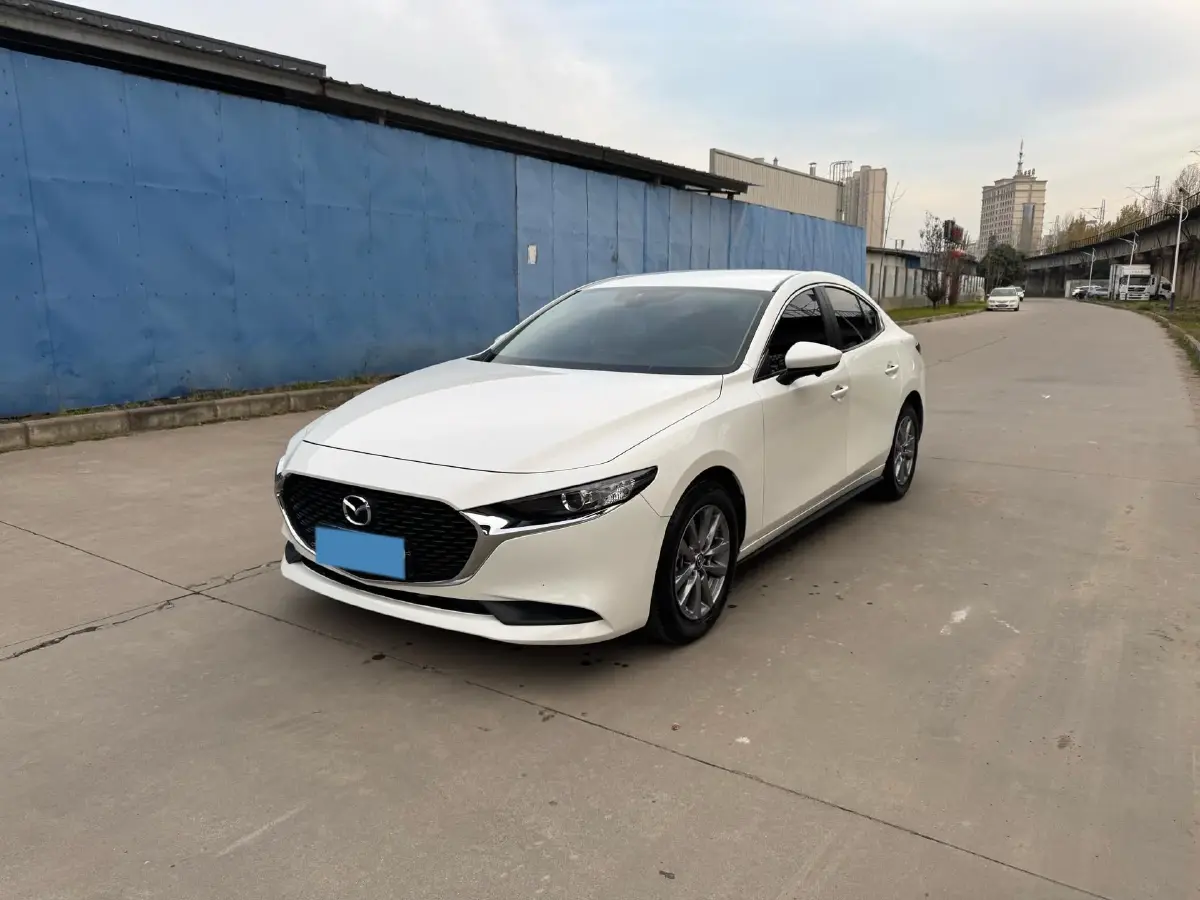 2023 Mazda 3 Axela 2.0L 158HP L4 6AT