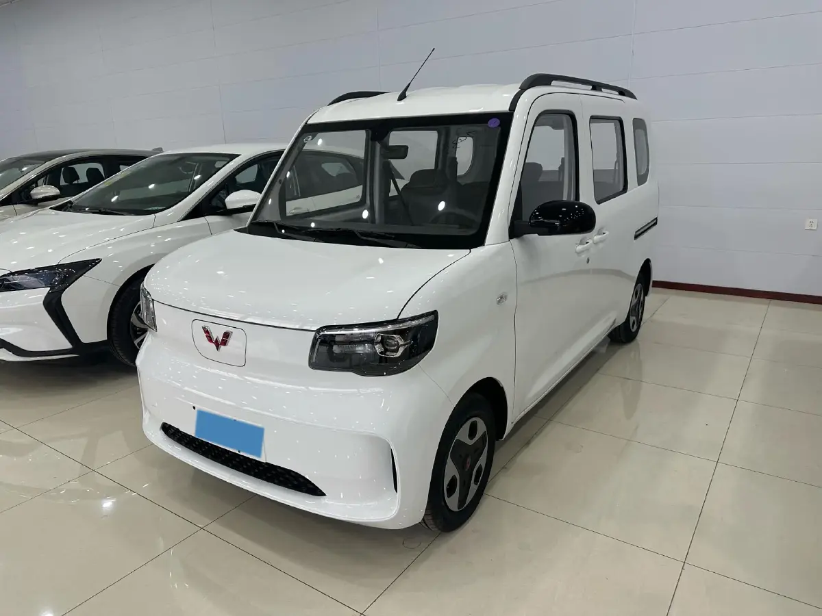 2025 WuLing ZhiGuang BEV 17.7KWH