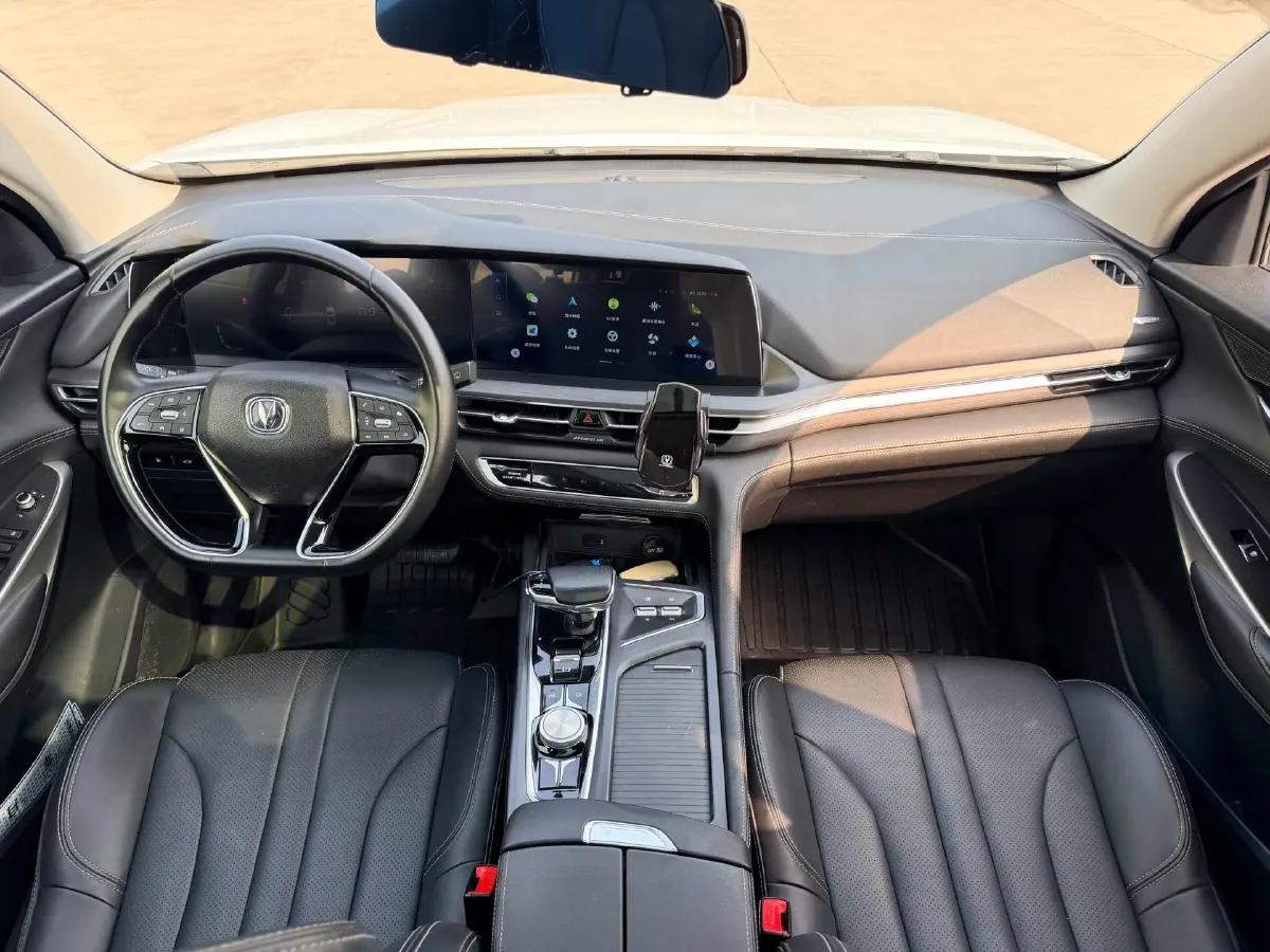 2021 ChangAn CS75 Plus 1.5T 178HP L4 6AT,autocango,china used car exporter,china ev exporter,chinese used car exporter,chinese used ev exporter