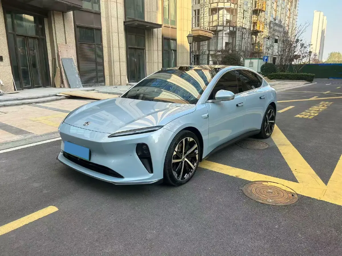 2024 NIO ET5 BEV 75KWH