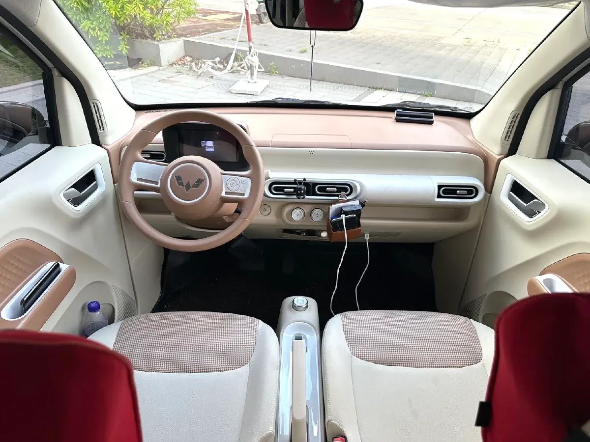 2024 WuLing HongGuang MINI EV BEV 17.3KWH,autocango,china used car exporter,china ev exporter,chinese used car exporter,chinese used ev exporter