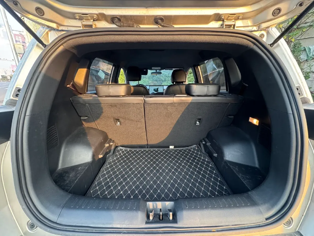 2022 Geely Okavango 1.8T 184HP L4 7DCT,autocango,china used car exporter,china ev exporter,chinese used car exporter,chinese used ev exporter