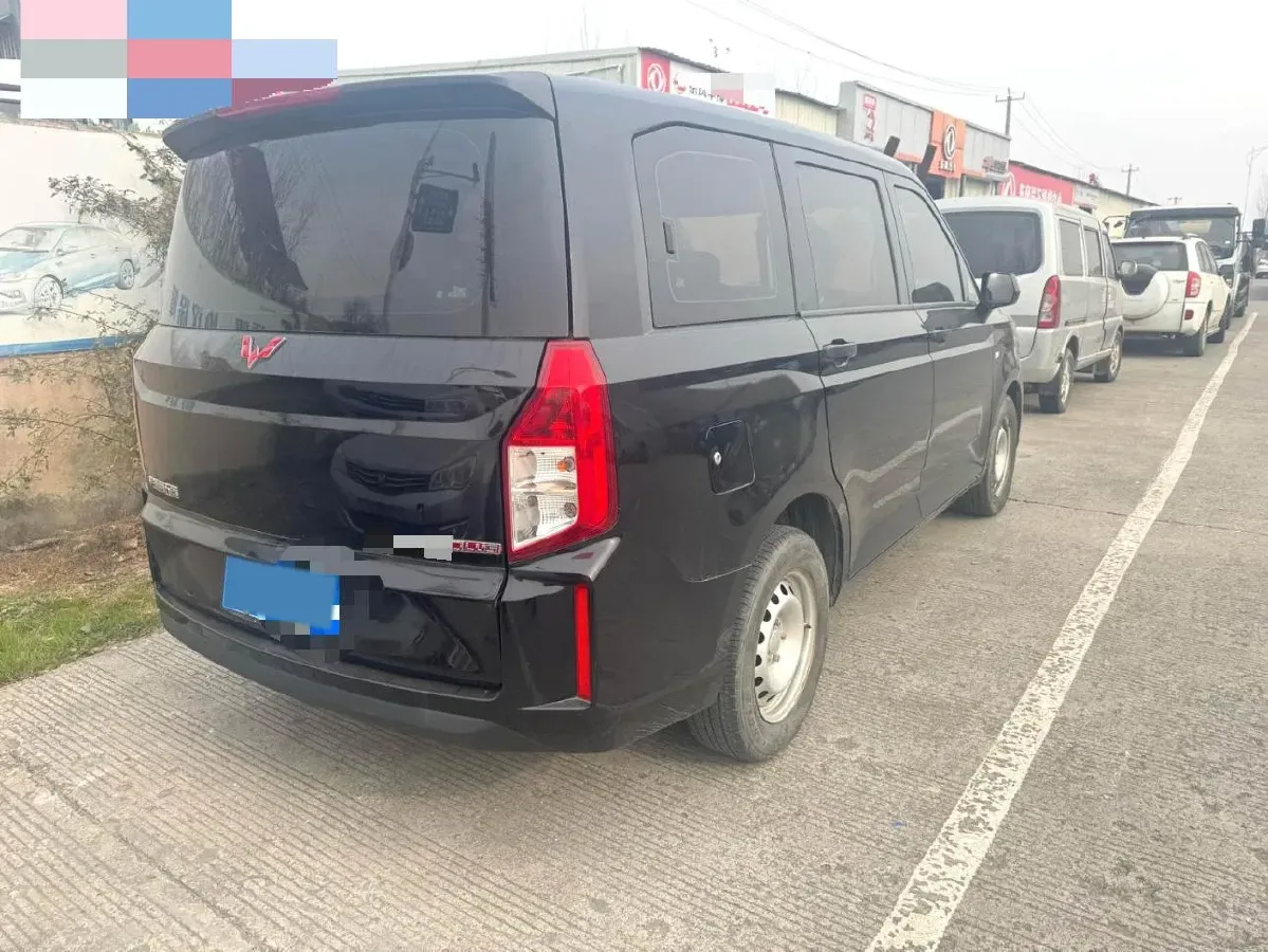 2020 WuLing HongGuang Plus 1.5L 99HP L4 6MT,autocango,china used car exporter,china ev exporter,chinese used car exporter,chinese used ev exporter