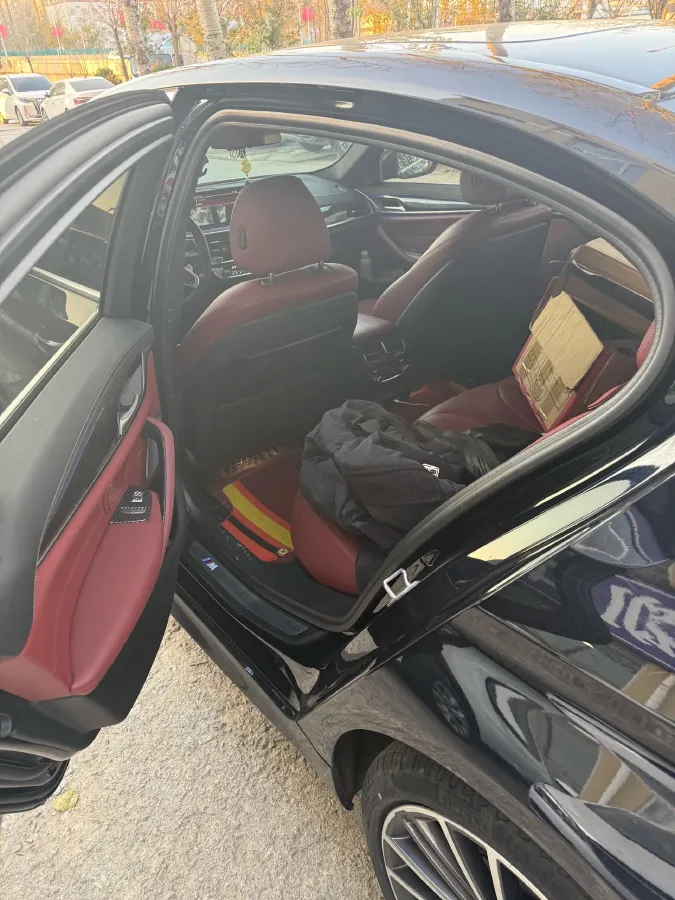 2020 BMW 5 Series 2.0T 252HP L4 8AT,autocango,china used car exporter,china ev exporter,chinese used car exporter,chinese used ev exporter