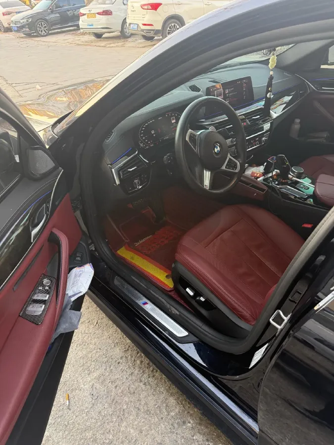 2020 BMW 5 Series 2.0T 252HP L4 8AT,autocango,china used car exporter,china ev exporter,chinese used car exporter,chinese used ev exporter