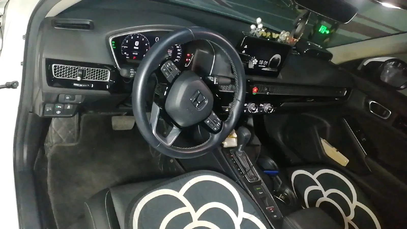 2022 Honda Civic 1.5T 182HP L4 CVT,autocango,china used car exporter,china ev exporter,chinese used car exporter,chinese used ev exporter