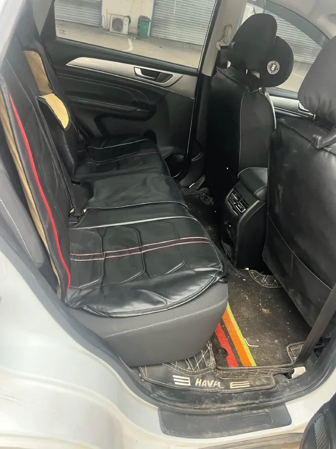 2021 Haval M6 1.5T 150HP L4 6MT,autocango,china used car exporter,china ev exporter,chinese used car exporter,chinese used ev exporter