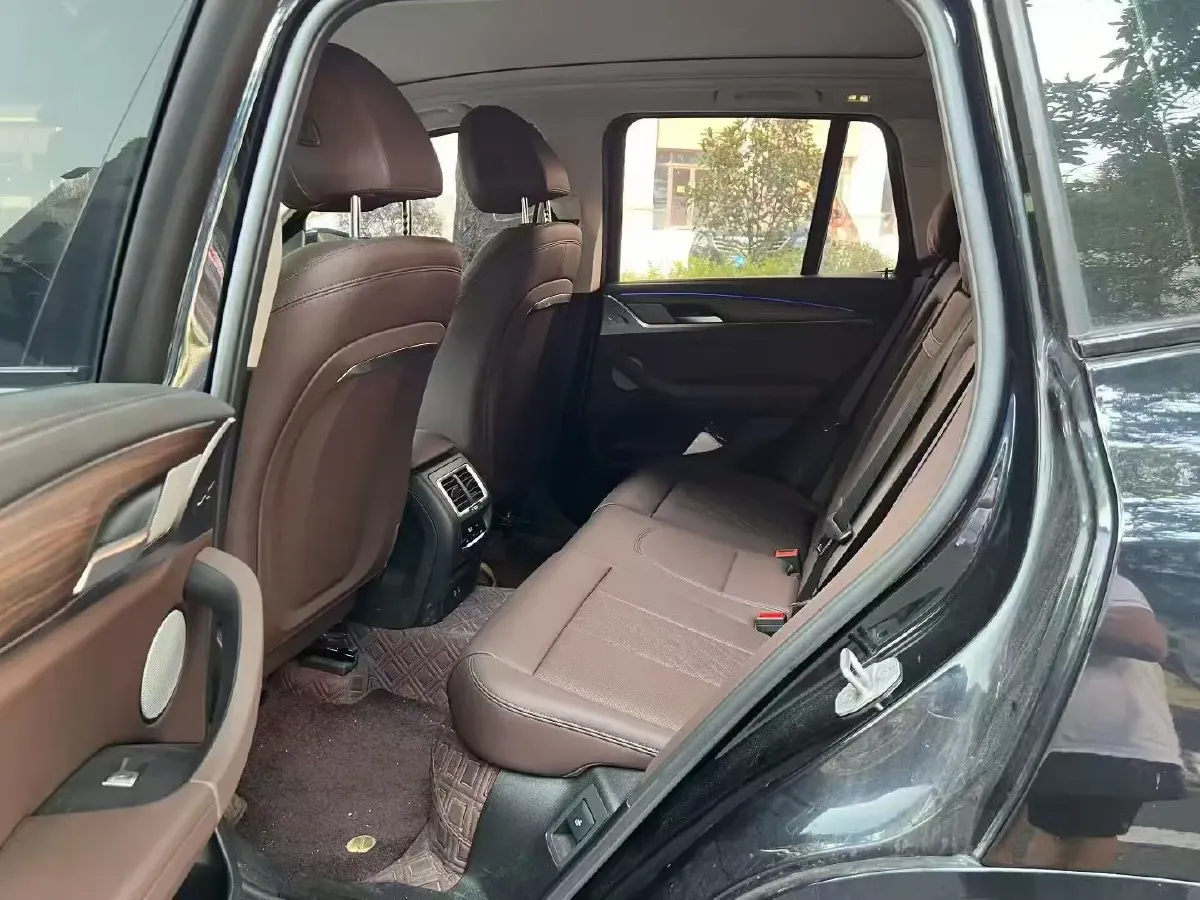 2023 BMW X3 2.0T 245HP L4 8AT,autocango,china used car exporter,china ev exporter,chinese used car exporter,chinese used ev exporter