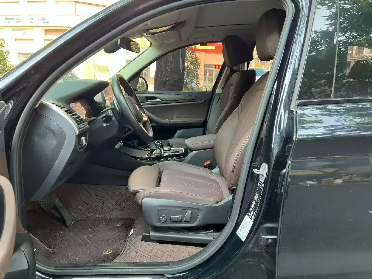 2023 BMW X3 2.0T 245HP L4 8AT,autocango,china used car exporter,china ev exporter,chinese used car exporter,chinese used ev exporter