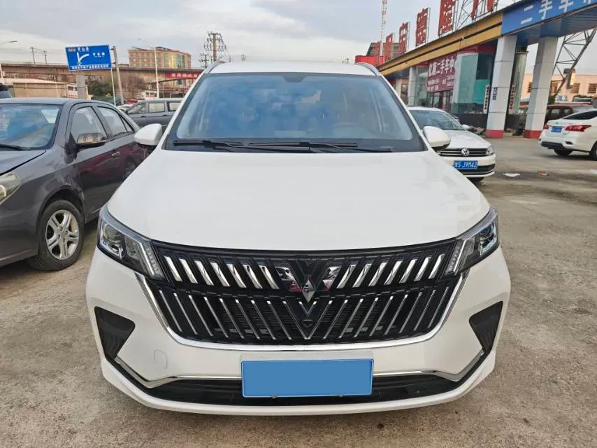 2022 WuLing JiaChen 1.5L 99HP L4 6MT,autocango,china used car exporter,china ev exporter,chinese used car exporter,chinese used ev exporter