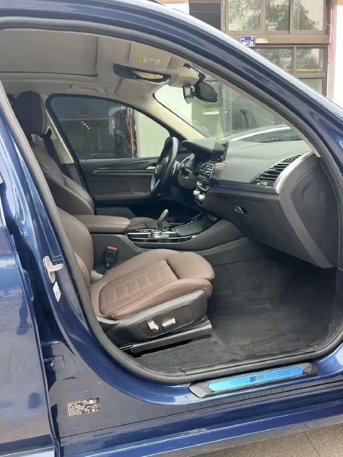 2021 BMW X3 2.0T 252HP L4 8AT,autocango,china used car exporter,china ev exporter,chinese used car exporter,chinese used ev exporter