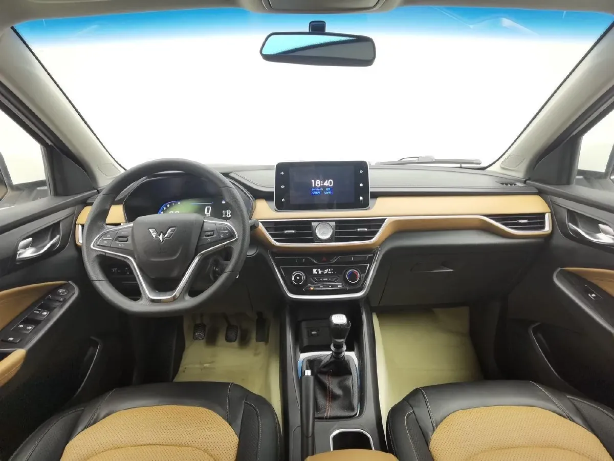 2018 WuLing HongGuang S3 1.5T 150HP L4 6MT,autocango,china used car exporter,china ev exporter,chinese used car exporter,chinese used ev exporter