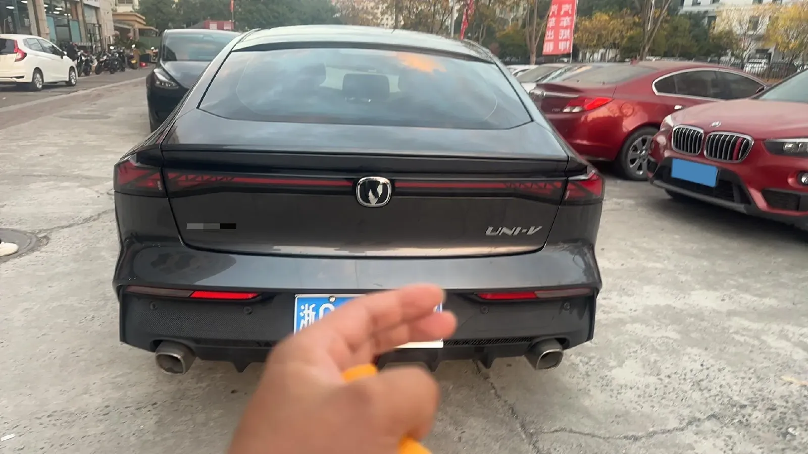 2022 ChangAn UNI-V 1.5T 188HP L4 7DCT,autocango,china used car exporter,china ev exporter,chinese used car exporter,chinese used ev exporter