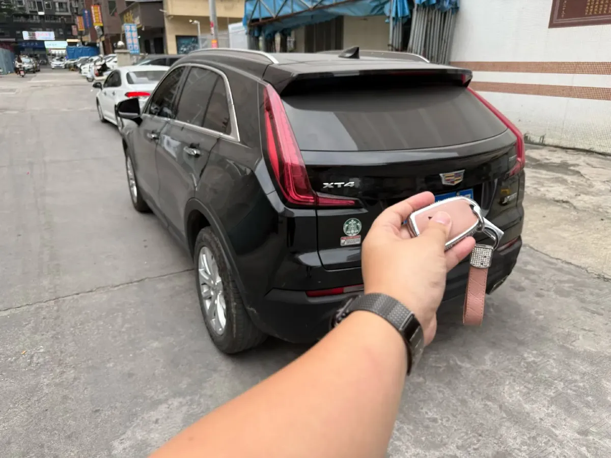 2021 Cadillac XT4 2.0T 237HP L4 9AT,autocango,china used car exporter,china ev exporter,chinese used car exporter,chinese used ev exporter