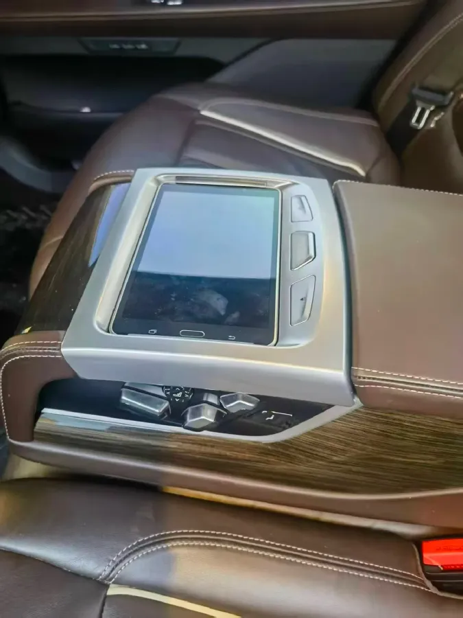 2021 BMW 7 Series 2.0T 265HP L4 8AT,autocango,china used car exporter,china ev exporter,chinese used car exporter,chinese used ev exporter