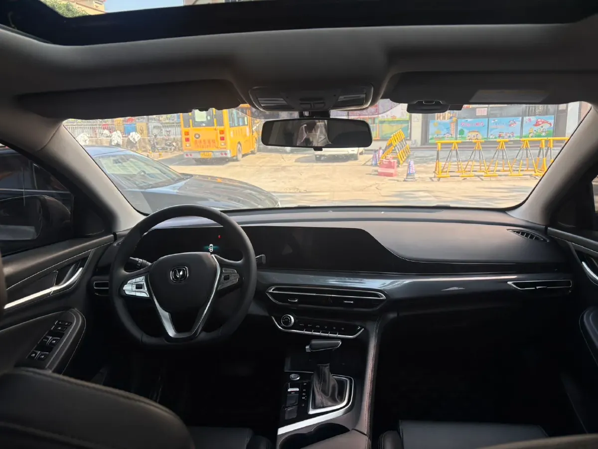 2020 ChangAn Eado 1.6L 128HP L4 6AT,autocango,china used car exporter,china ev exporter,chinese used car exporter,chinese used ev exporter