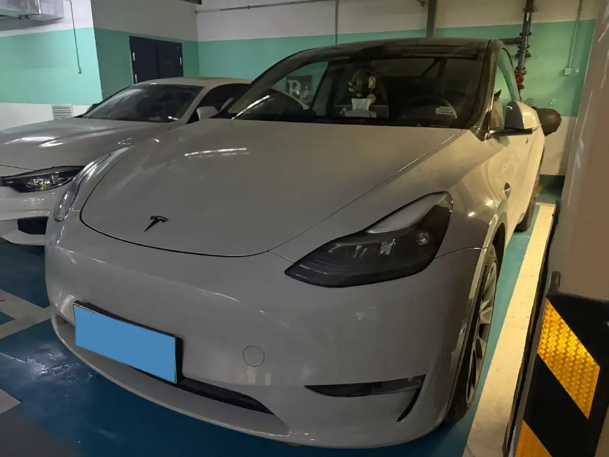 2021 Tesla Model Y BEV 60KWH