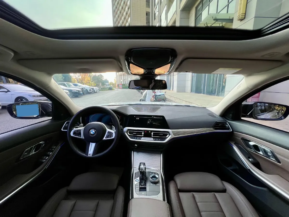 2021 BMW 3 Series 2.0T 184HP L4 8AT,autocango,china used car exporter,china ev exporter,chinese used car exporter,chinese used ev exporter