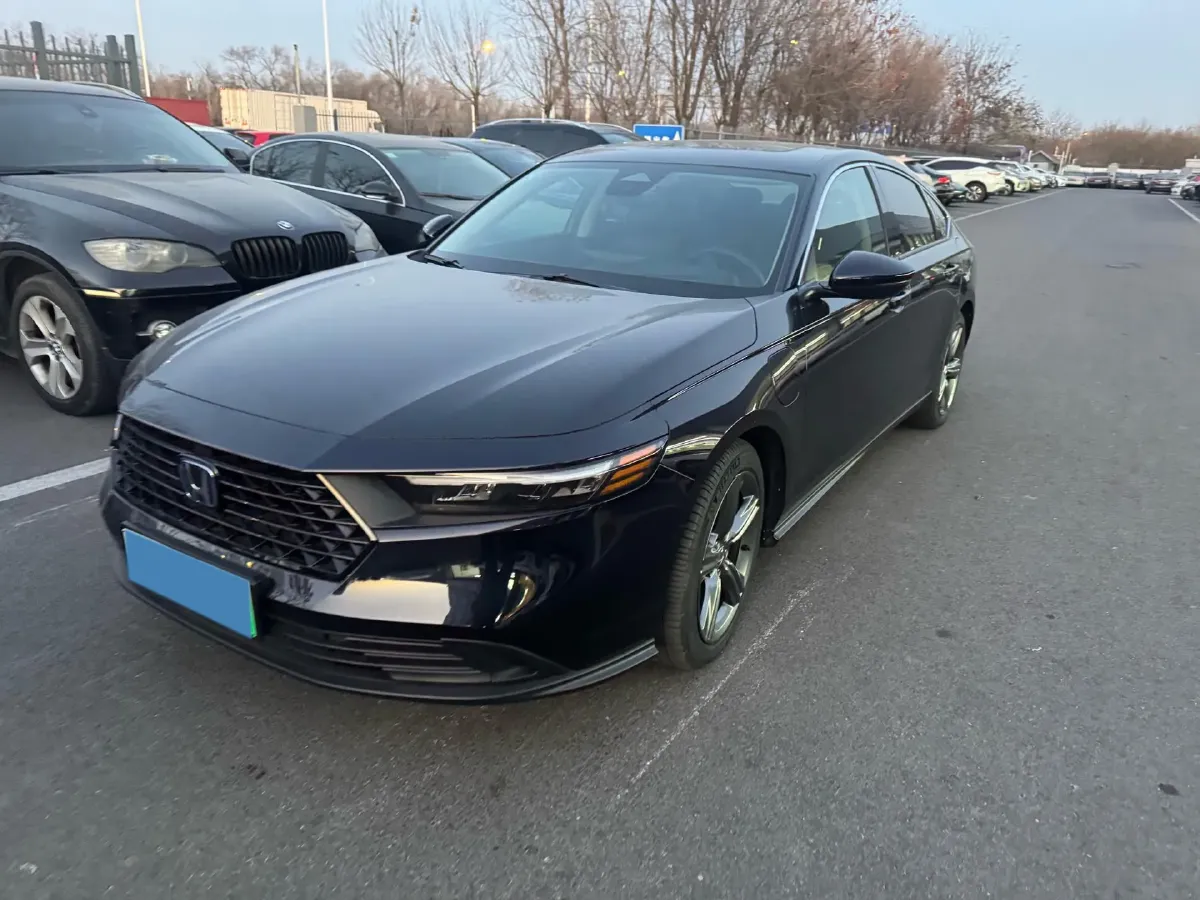 2023 Honda Accord 2.0L 148HP L4 E-CVT PHEV 17.7KWH,autocango,china used car exporter,china ev exporter,chinese used car exporter,chinese used ev exporter
